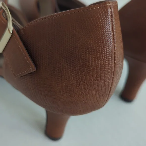 Life Stride Kamala Simply Comfort Faux Leather Pumps 9.5M Brown - Picture 13 of 16